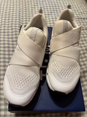Women's Tiem Slipstream indoor cycling shoes in classic white marble Size 7